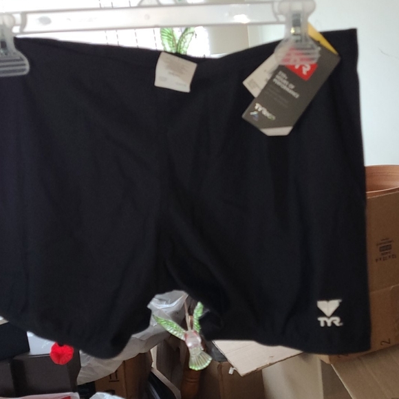 Man's swim Trunks 🏊‍♂️ size 32 - Picture 3 of 8